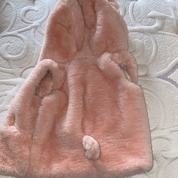 Vest - Picture 4 of 5